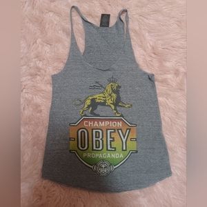 Obey tank size S